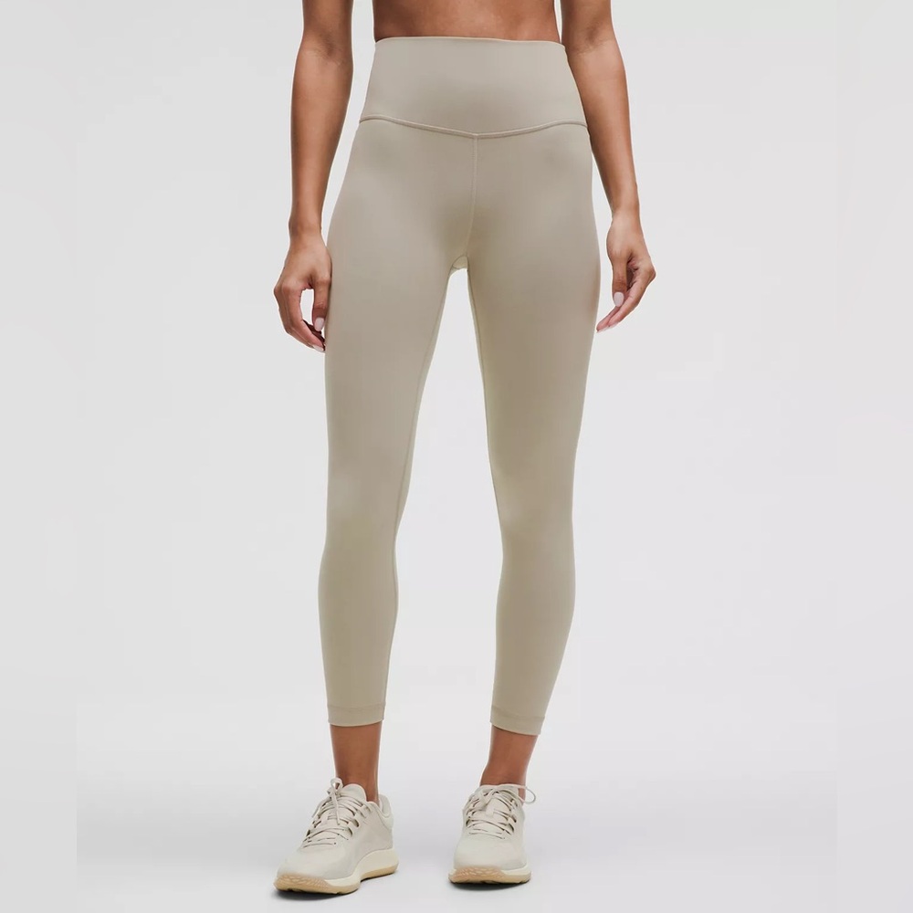 Like New - Lululemon High-Rise Tight Mid Support - Size 4